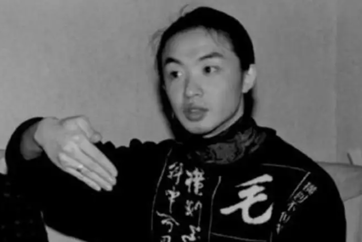 金星：領(lǐng)過3次結(jié)婚證，當了28年男人，又當了26年女人