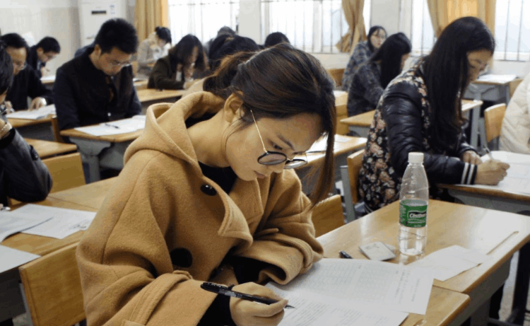 一個普通大專生能找什么工作,適合大專生的6種職業