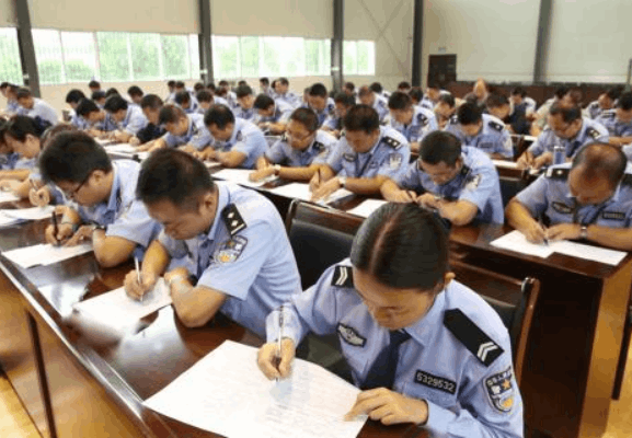 從輔警晉升為正式警察到底有多難？