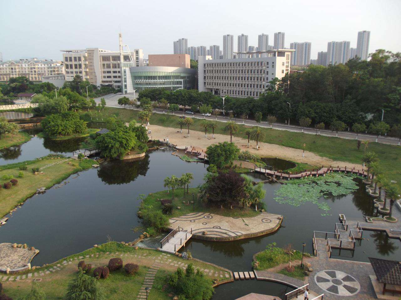 贛南師范大學是一本還是二本,學校怎么樣