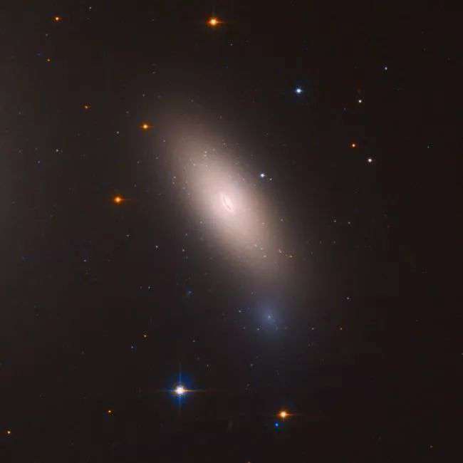 宇宙中最奇特的15個星系