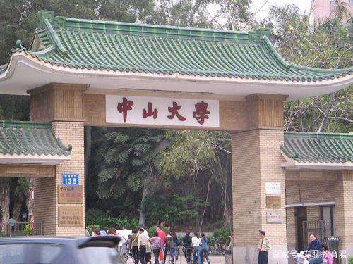 中國大學10強重新排名：中大進入世界大學百強榜，清華第一
