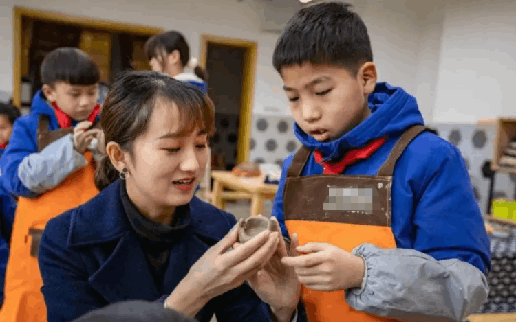 私立小學好還是公立學校好