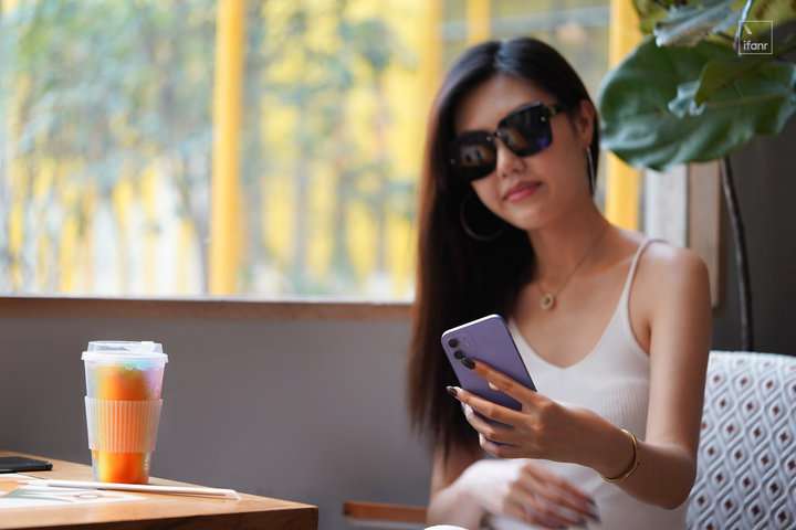 紫色 iPhone 12 圖賞：華貴而又質樸，雅靜而又熱烈