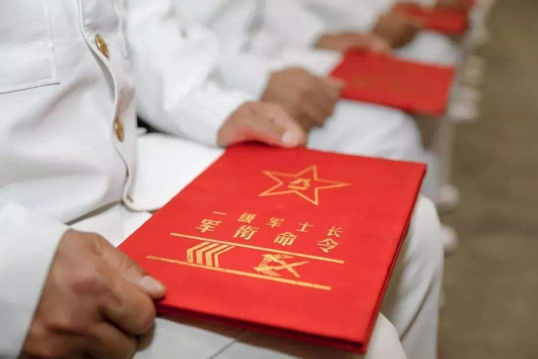 團長敢惹一級軍士長嗎(一級軍士長有多大權力歸誰管)