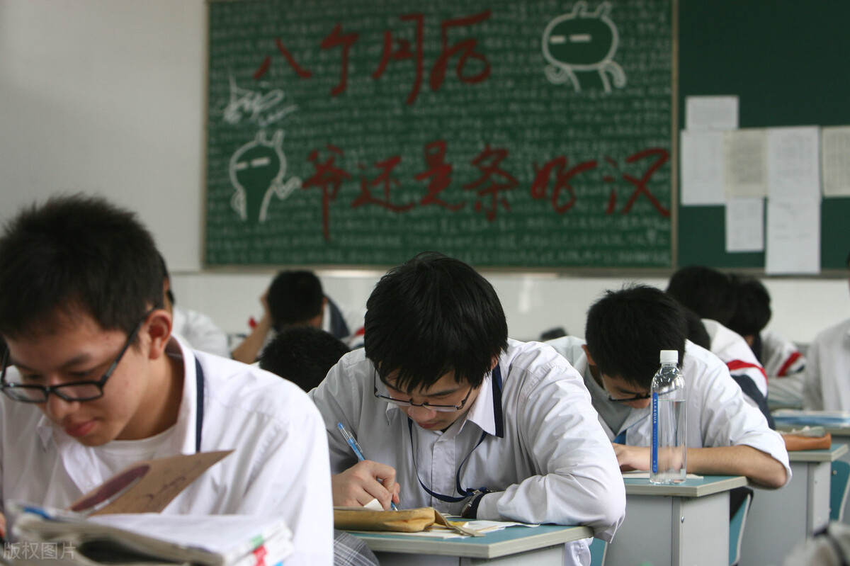 湖北最牛的十大高中(湖北省重點高中排名)