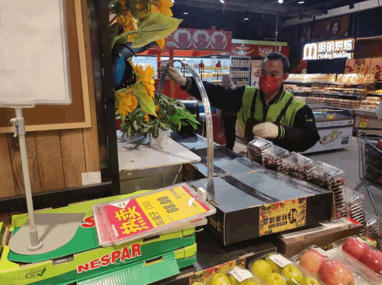 千萬別做超市理貨員很辛苦(新手理貨員怎樣理貨快)