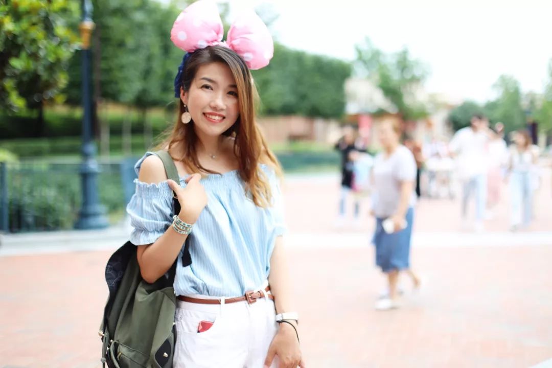 去上海迪士尼花了一萬(情侶去上海迪士尼大概多少錢)