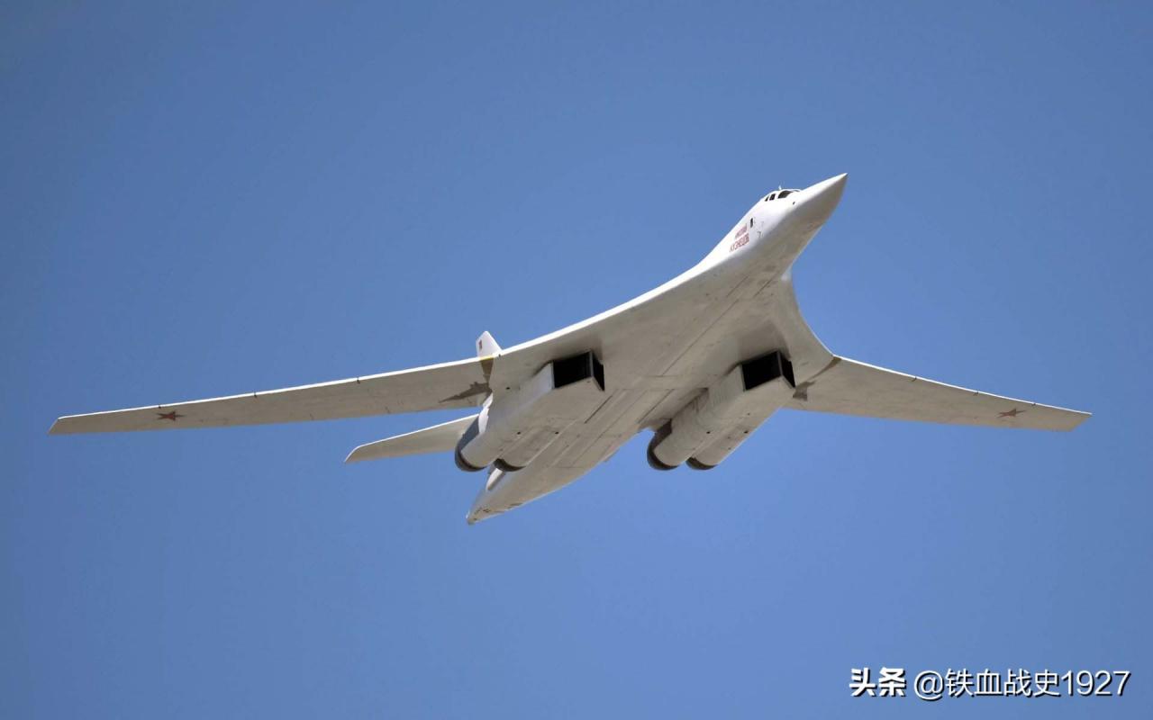 中俄開(kāi)戰(zhàn)中國(guó)能堅(jiān)持多久（中國(guó)與俄羅斯軍力差距）