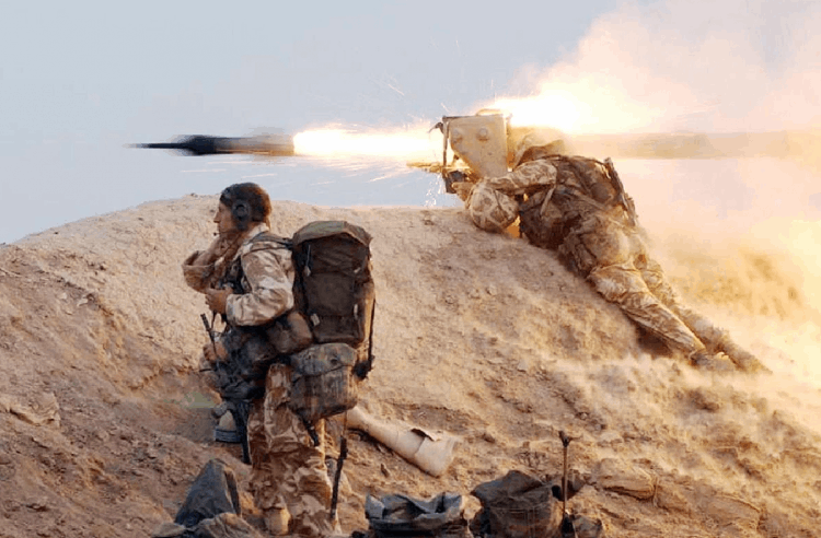 美國為什么打伊朗(美國為什么入侵伊朗)