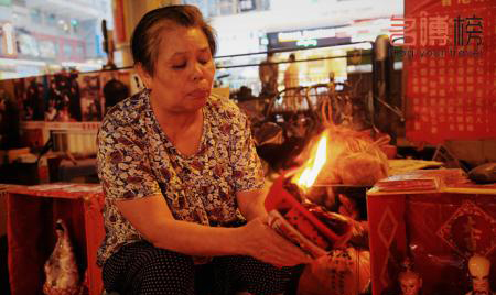 上香后怎么知道仙家來了（有仙家折騰你的癥狀）