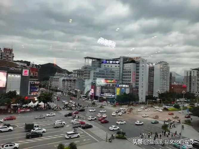 重慶車牌ABCDEF是怎么排的（現在重慶車牌都是A和D）