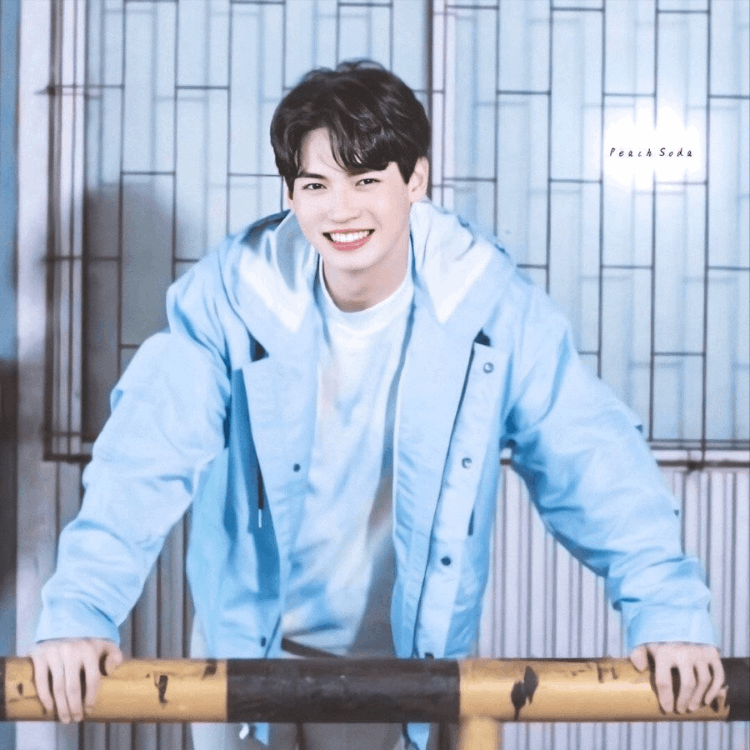 泰國明星都是富二代嗎（為什么泰國明星家境好）