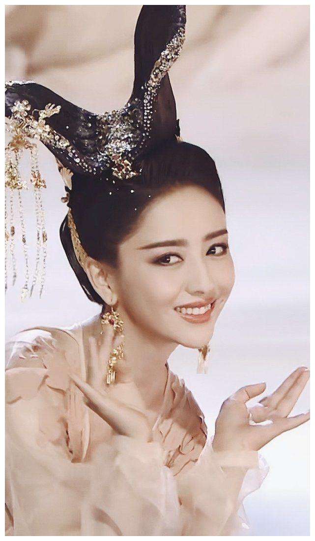 佟麗婭現(xiàn)在的老公(佟麗婭又嫁人嗎)