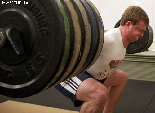 深蹲100公斤什么水平（健身房100kg深蹲人多嗎）