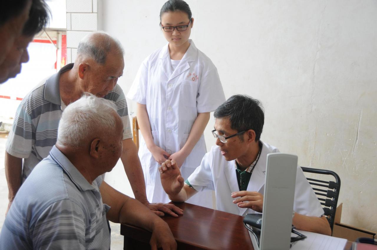 銀行存款一百萬定期一年利息是多少(100萬吃利息夠養老嗎)