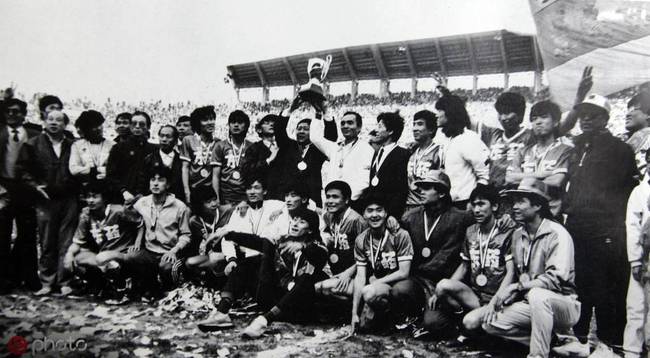 足球為什么不讓軍人踢（國家為什么容忍國足）