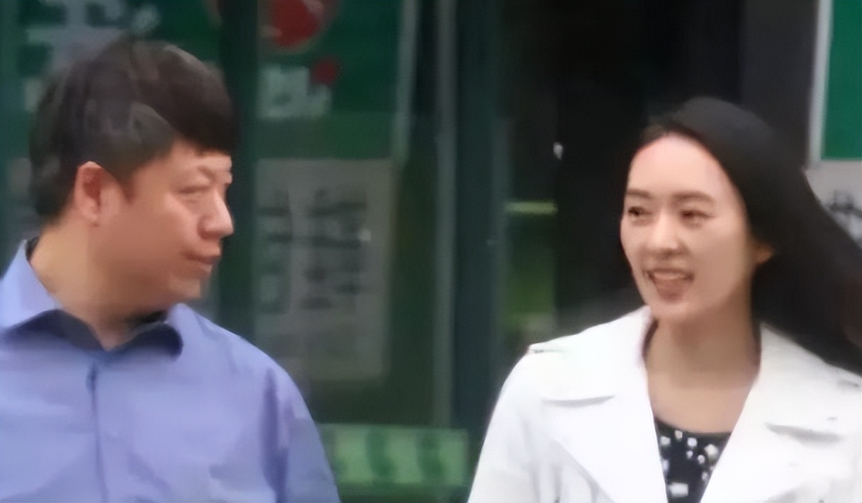 黃定宇控制童瑤長達一年是真的嗎