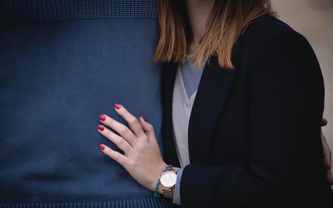 女人為什么會出軌 (女人為啥出軌一次就不能改了)