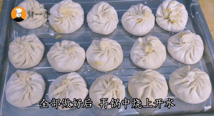 蟹黃包餡料如何制作(蟹黃豬肉餡怎么調(diào)制)