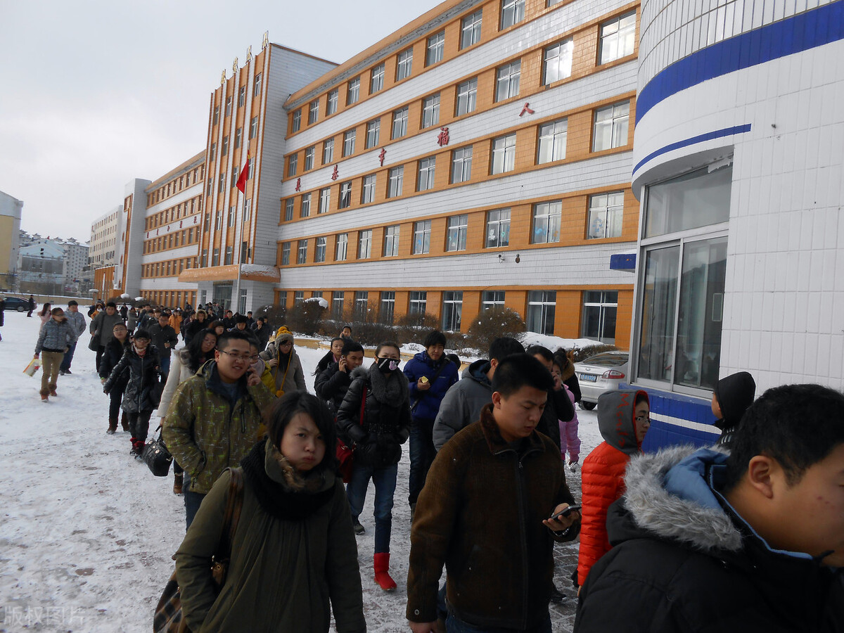 正高職稱相當于副廳待遇嗎(正高與副廳工資誰高)