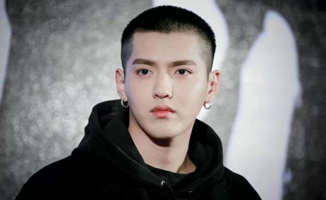 吳亦凡為什么能火這么久（吳亦凡怎么火起來的）