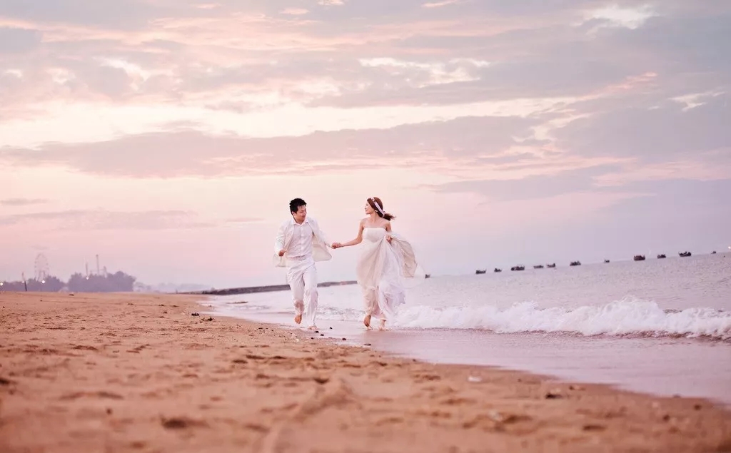 腳踏兩只船的男人是什么心理(腳踏兩只船的男人特點)