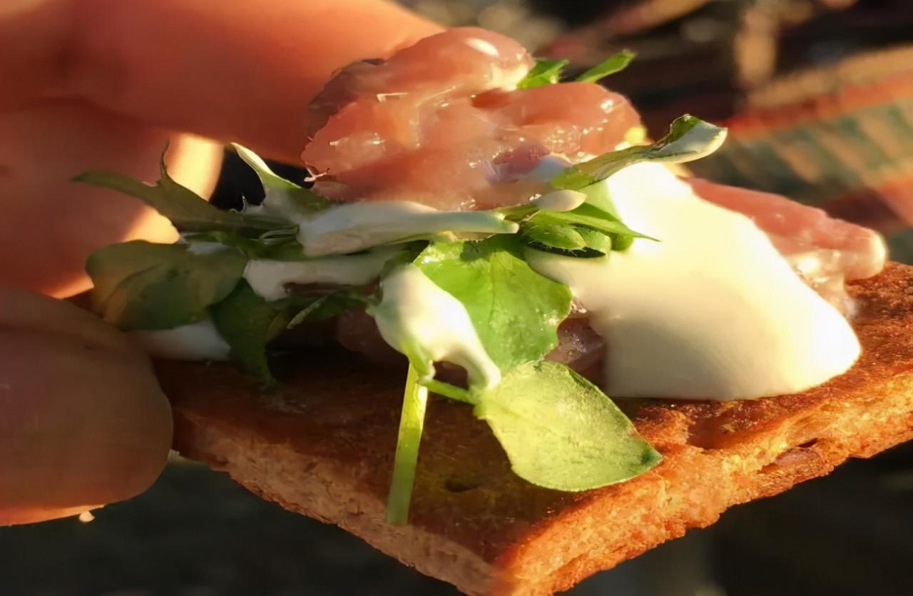 鯡魚罐頭為什么這么臭 (鯡魚那么臭為什么要吃)