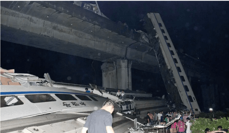 723事故為什么埋活人（中國(guó)動(dòng)車事故為何掩埋）