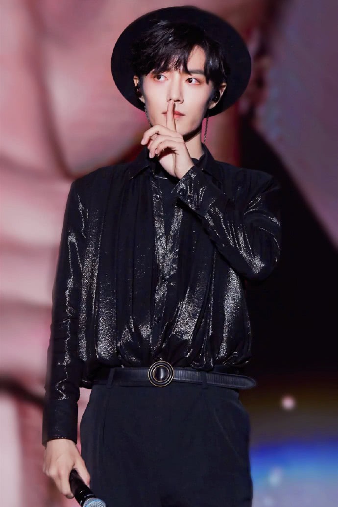 肖戰為什么被全網黑 (肖戰的手為什么這么黑)