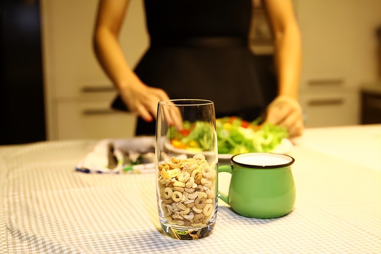 十大優(yōu)質(zhì)脂肪食物排行(脂肪高的食物排行榜)