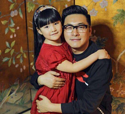 李湘為什么離婚 (李湘為什么那么有錢)