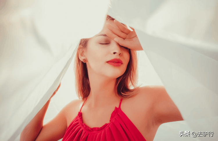 智利人為什么長(zhǎng)的像中國(guó)人（智利人是什么膚色）