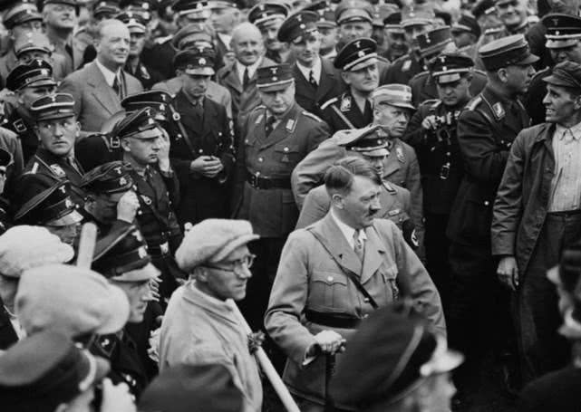 希特勒為什么要殺猶太人 (為什么脫褲子就知道是猶太人)