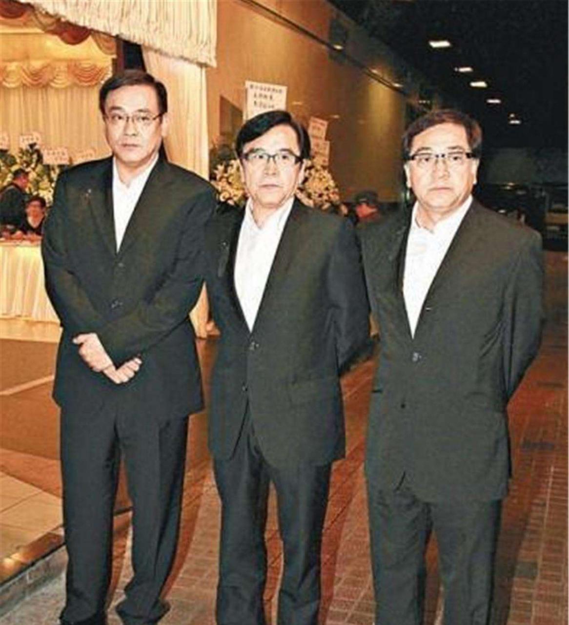 爾冬升秦沛姜大衛為什么不一個姓 (爾冬升身高)