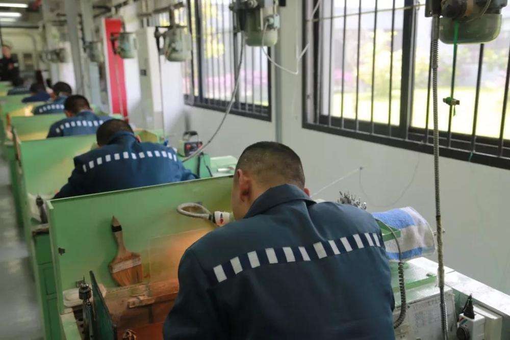 無期徒刑一般是多少年(法院判無期徒刑是多少年出獄)