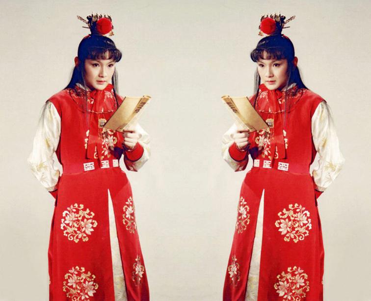 紅袖添香夜讀書(紅袖添香伴讀書什么意思)