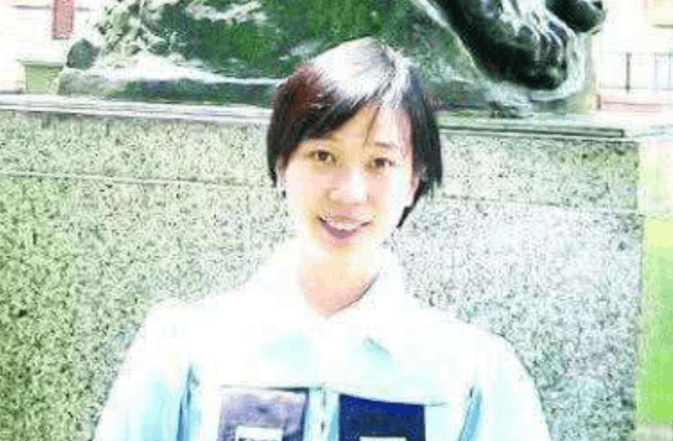 何碧玉為美國做了什么（何碧玉為什么要改國籍）