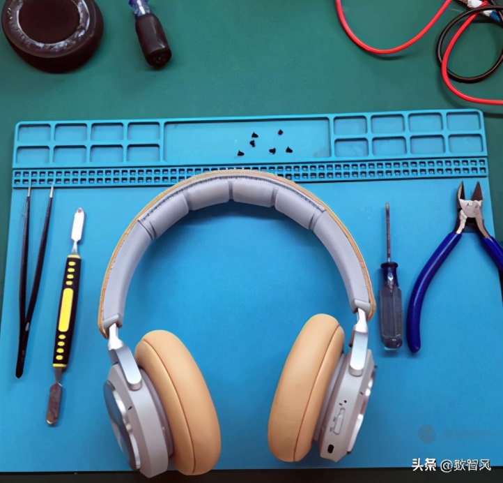 為什么耳機(jī)沒有聲音(耳機(jī)突然沒聲音了)