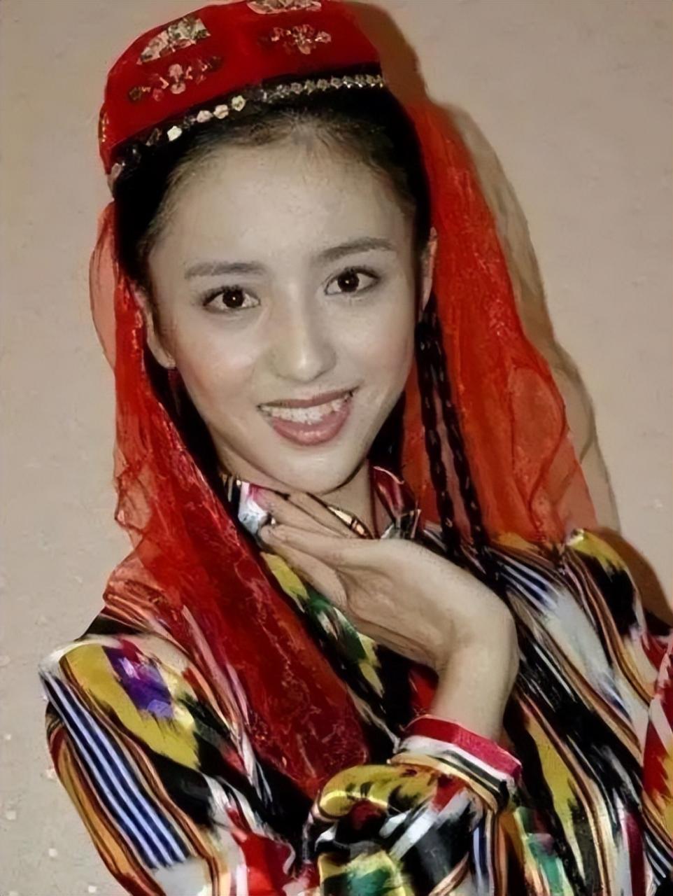 佟麗婭現(xiàn)在的老公(佟麗婭又嫁人嗎)