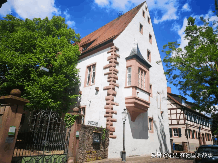 中國人為什么全世界都瞧不起（為什么學歷越高越不愛國）