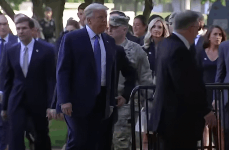 五角大樓和白宮的區別(五角大樓和白宮分別代表什么)