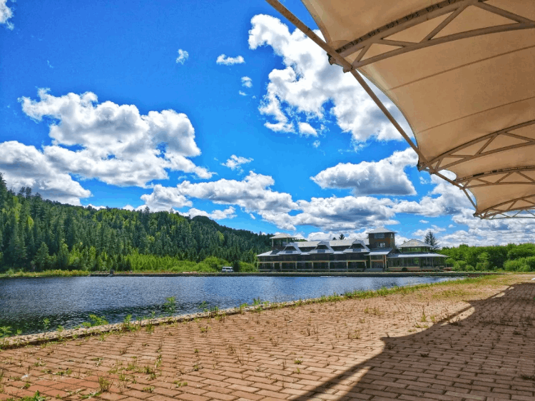 國內旅游攻略（旅游去哪里好玩又便宜國內游）