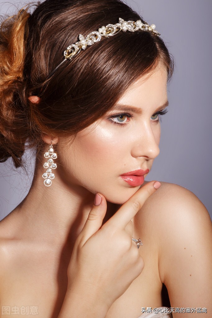 俄羅斯女人為什么長的漂亮（俄羅斯女人體味重是什么味）