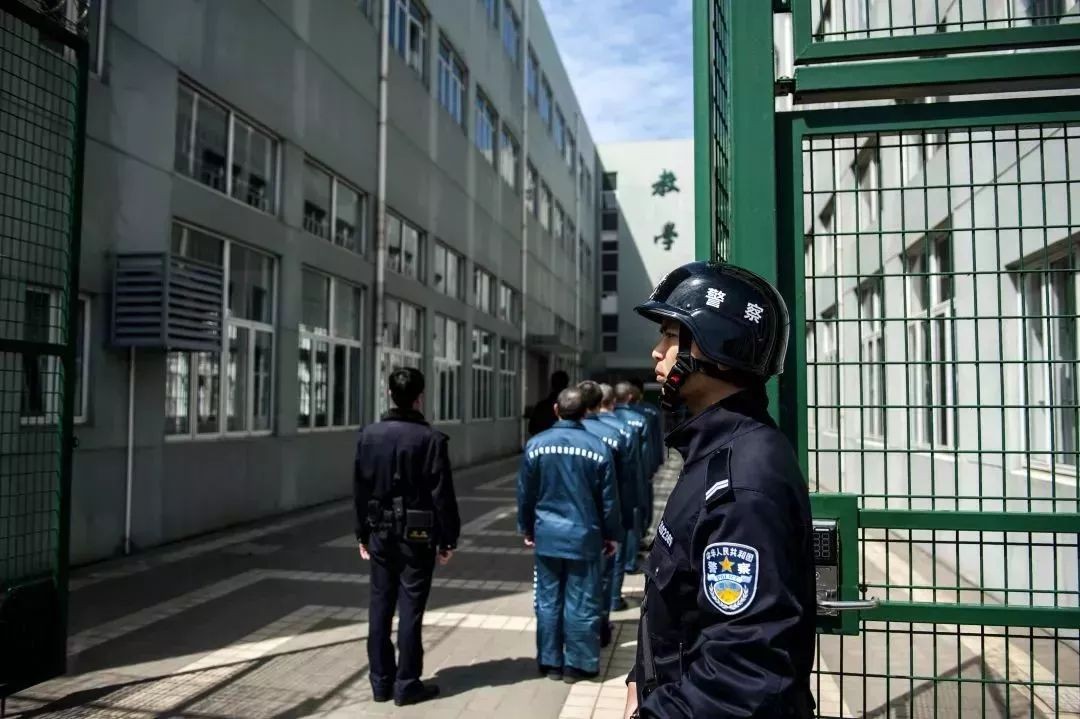 獄醫公務員待遇怎么樣（獄醫工資多少一個月）