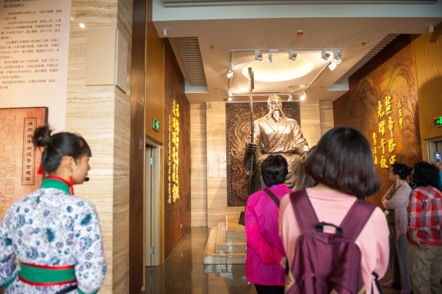 十大真正有皇室血統的姓氏（中國血統最高貴的姓氏）