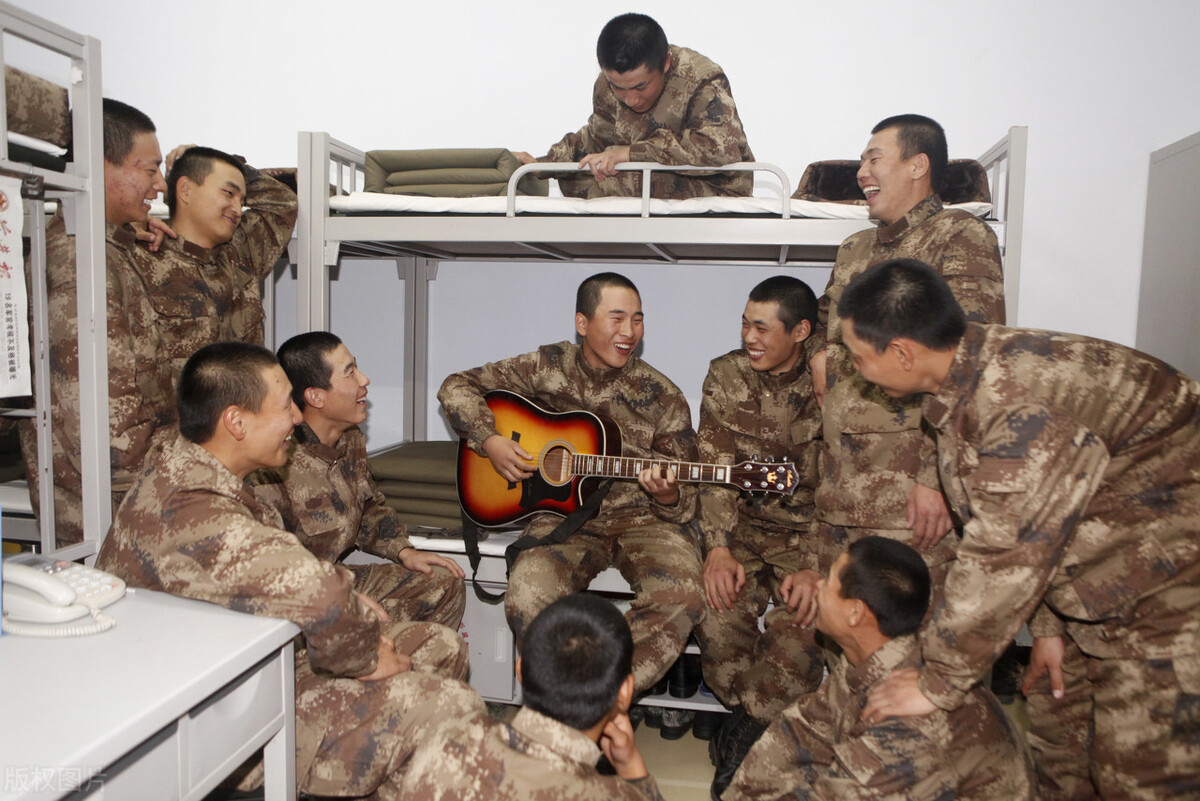 武警和陸軍選哪一個好（當兵去武警好還是陸軍好）