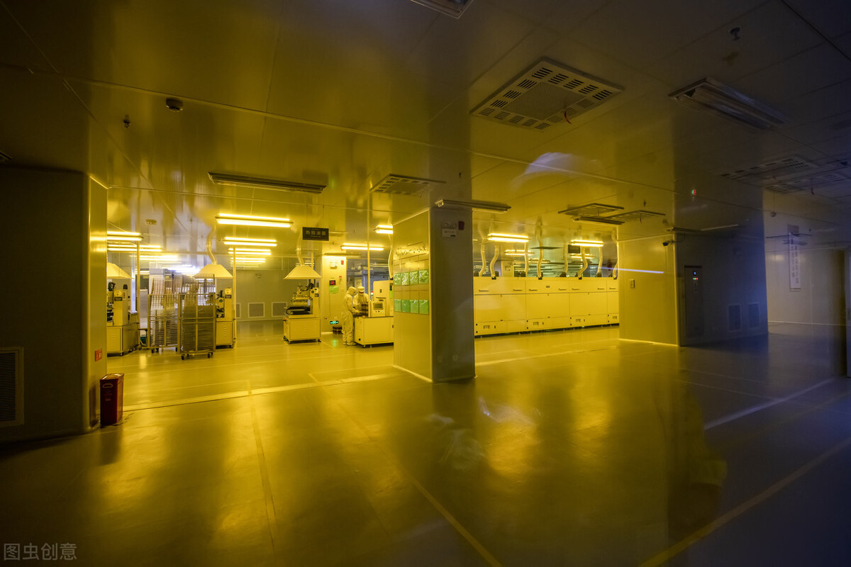 荷蘭光刻機(jī)為什么厲害（芯片光刻機(jī)哪個(gè)國(guó)家最好）