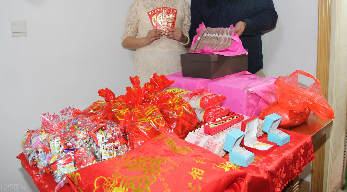 為什么結婚女方一定要彩禮(結婚到底該不該要彩禮)