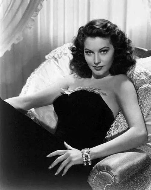 蘇聯(lián)高層玩克格勃燕子的回憶(克格勃燕子是真的嗎)